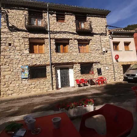 Casa Rural Y Albergue Tormon ภายนอก รูปภาพ