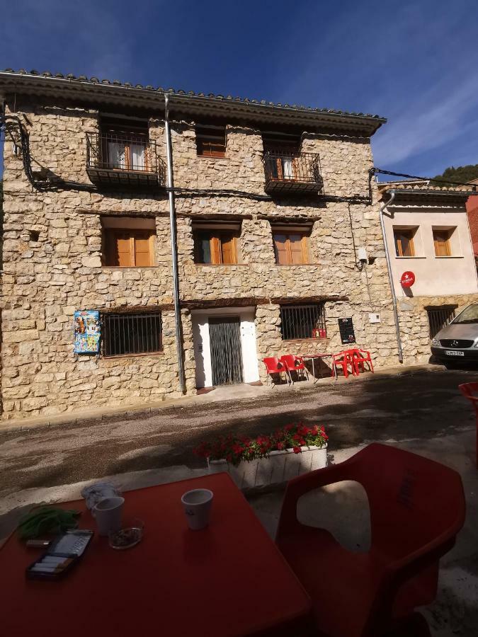 Casa Rural Y Albergue Tormon ภายนอก รูปภาพ