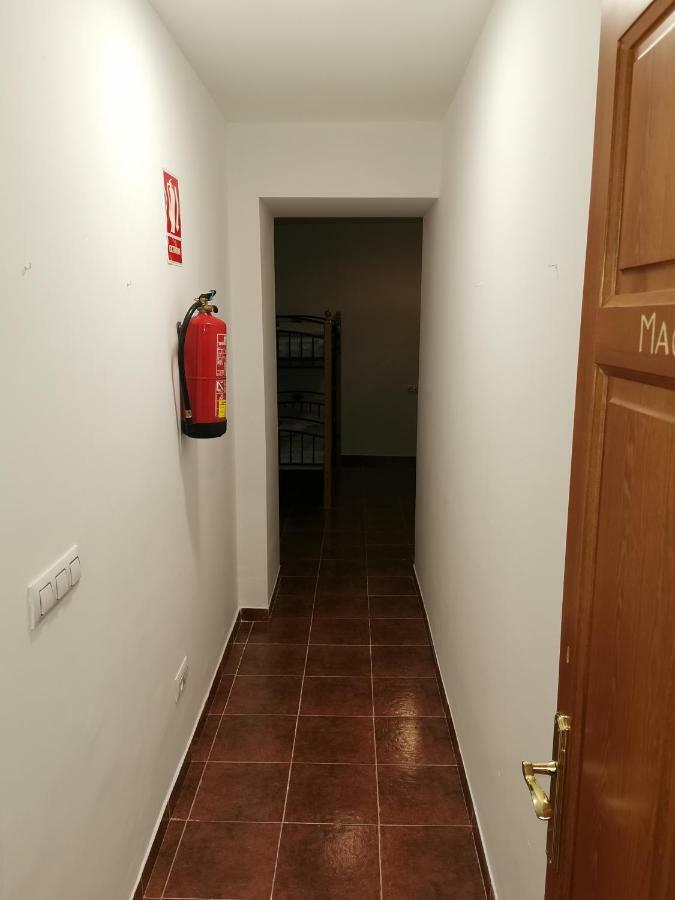 Casa Rural Y Albergue Tormon ภายนอก รูปภาพ