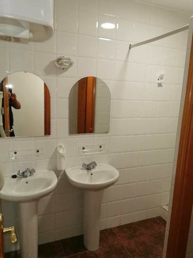 Casa Rural Y Albergue Tormon ภายนอก รูปภาพ